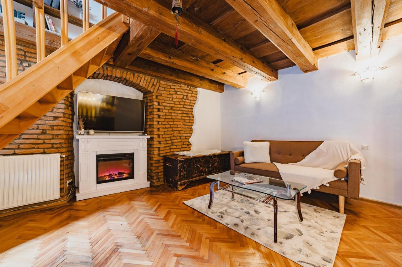 Albert Residence With Complimentary Parking Braşov Buitenkant foto
